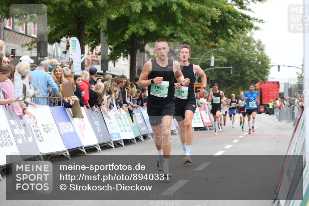 21.09.2025 - PSD Bank Halbmarathon Strokosch-Dieckow http://msf.ph/oto/8940331 21.09.2025 11:33:50 Ziel 1577, 1855, 1915, 1990, 2014, 2068 meine-sportfotos.de