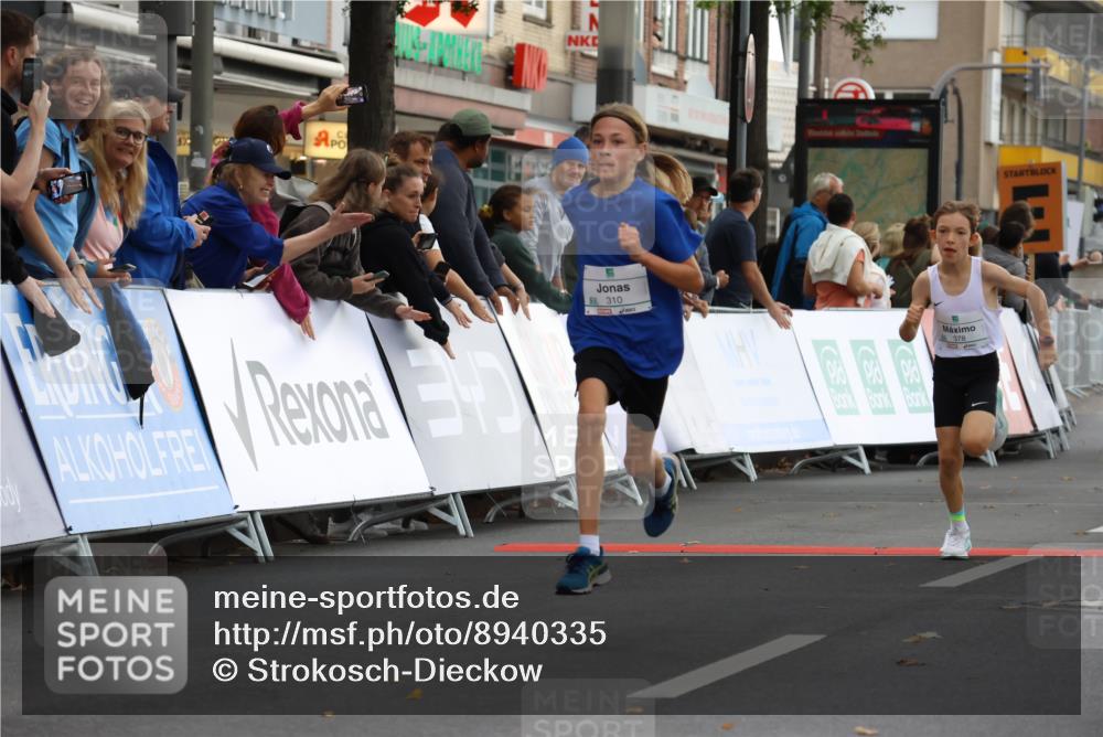 21.09.2025 - PSD Bank Halbmarathon Strokosch-Dieckow http://msf.ph/oto/8940335 21.09.2025 10:25:17 Ziel 310, 359, 378 meine-sportfotos.de