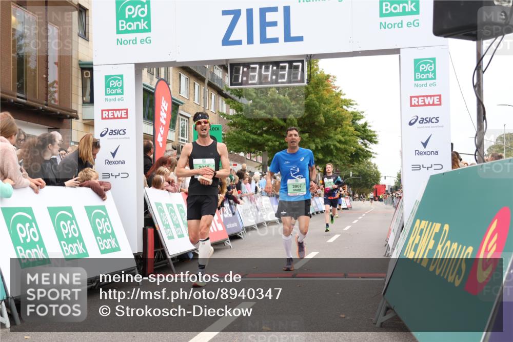 21.09.2025 - PSD Bank Halbmarathon Strokosch-Dieckow http://msf.ph/oto/8940347 21.09.2025 11:34:01 Ziel 1979, 2014, 2018, 2082, 3907 meine-sportfotos.de