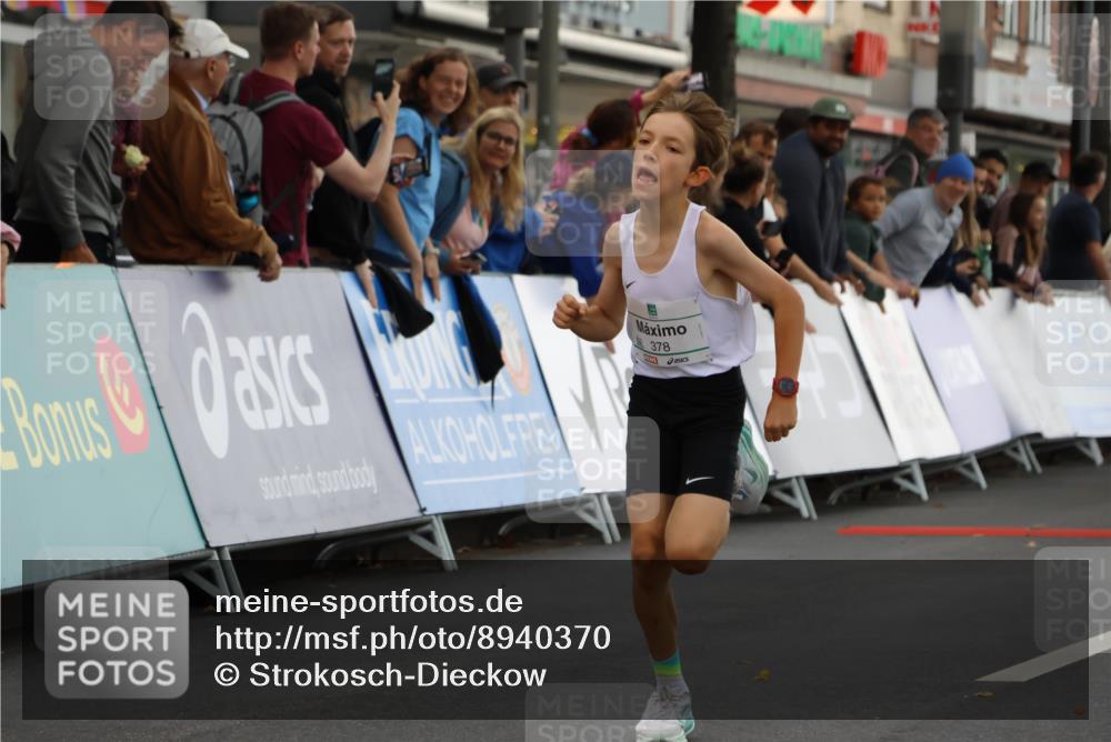 21.09.2025 - PSD Bank Halbmarathon Strokosch-Dieckow http://msf.ph/oto/8940370 21.09.2025 10:25:19 Ziel 310, 359, 378 meine-sportfotos.de