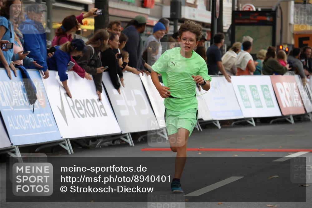 21.09.2025 - PSD Bank Halbmarathon Strokosch-Dieckow http://msf.ph/oto/8940401 21.09.2025 10:25:30 Ziel 206, 268 meine-sportfotos.de