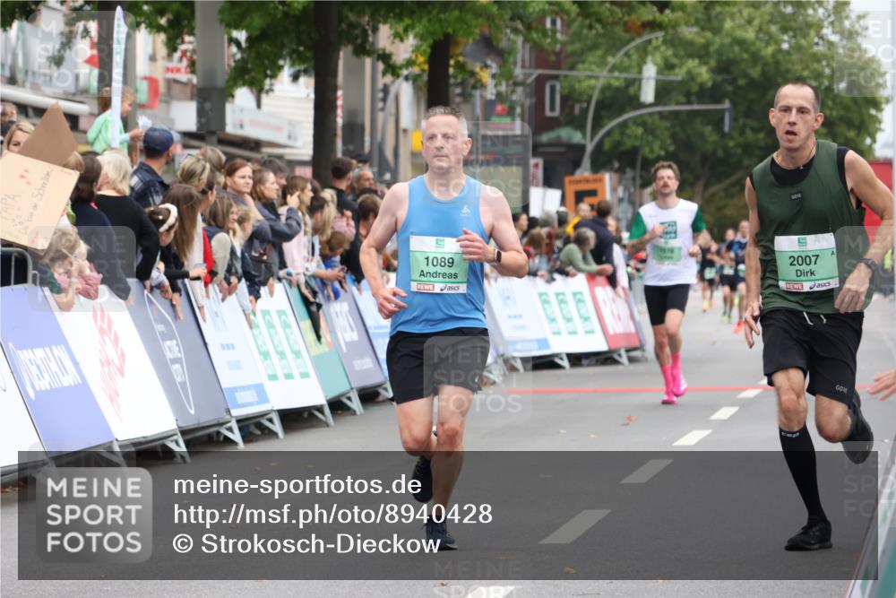 21.09.2025 - PSD Bank Halbmarathon Strokosch-Dieckow http://msf.ph/oto/8940428 21.09.2025 11:35:01 Ziel 1089, 1898, 2007 meine-sportfotos.de