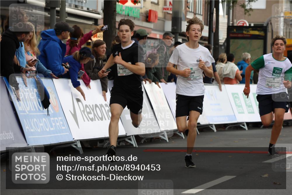 21.09.2025 - PSD Bank Halbmarathon Strokosch-Dieckow http://msf.ph/oto/8940453 21.09.2025 10:25:48 Ziel 118, 232, 248, 349, 444 meine-sportfotos.de