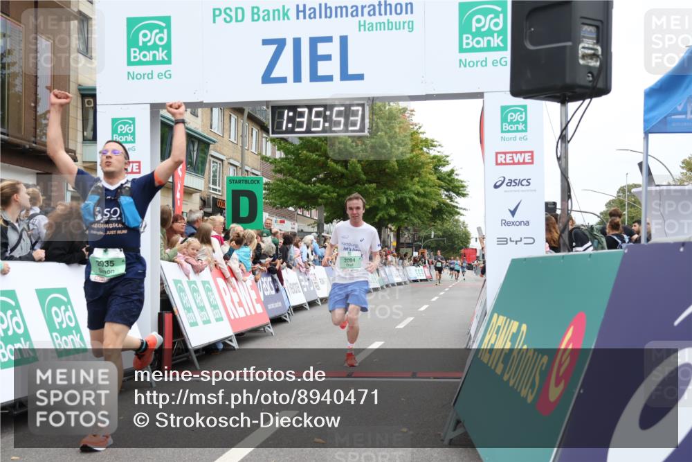 21.09.2025 - PSD Bank Halbmarathon Strokosch-Dieckow http://msf.ph/oto/8940471 21.09.2025 11:35:16 Ziel 1578, 2035, 2094 meine-sportfotos.de