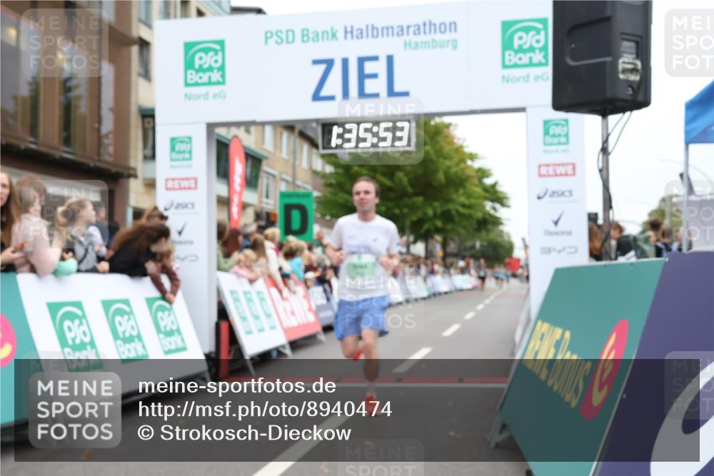21.09.2025 - PSD Bank Halbmarathon Strokosch-Dieckow http://msf.ph/oto/8940474 21.09.2025 11:35:17 Ziel 1578, 2035, 2094 meine-sportfotos.de
