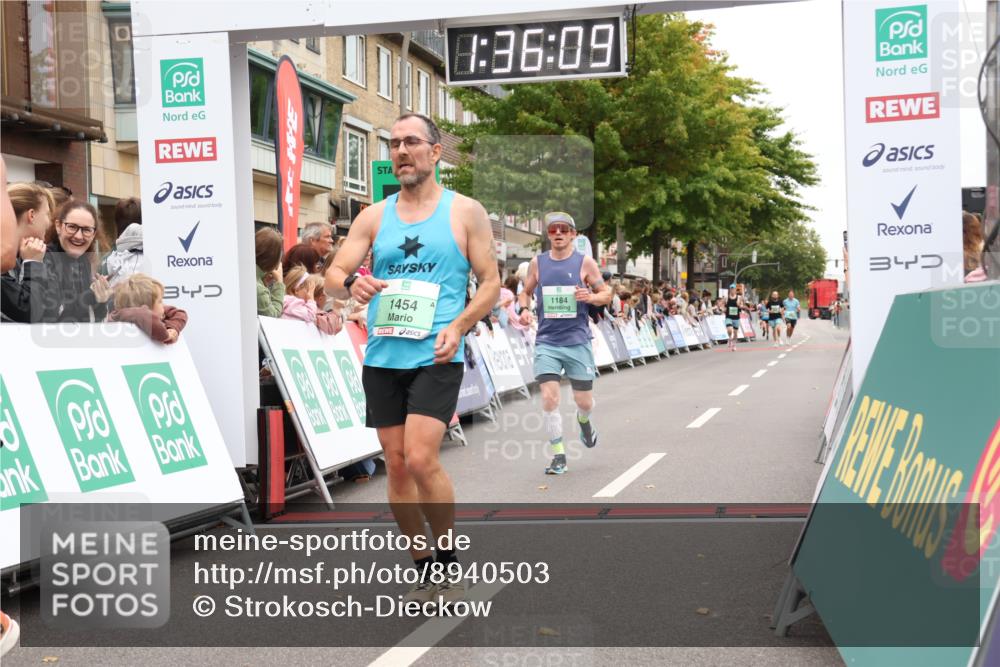 21.09.2025 - PSD Bank Halbmarathon Strokosch-Dieckow http://msf.ph/oto/8940503 21.09.2025 11:35:32 Ziel 1184, 1454, 1980, 1988, 2034 meine-sportfotos.de
