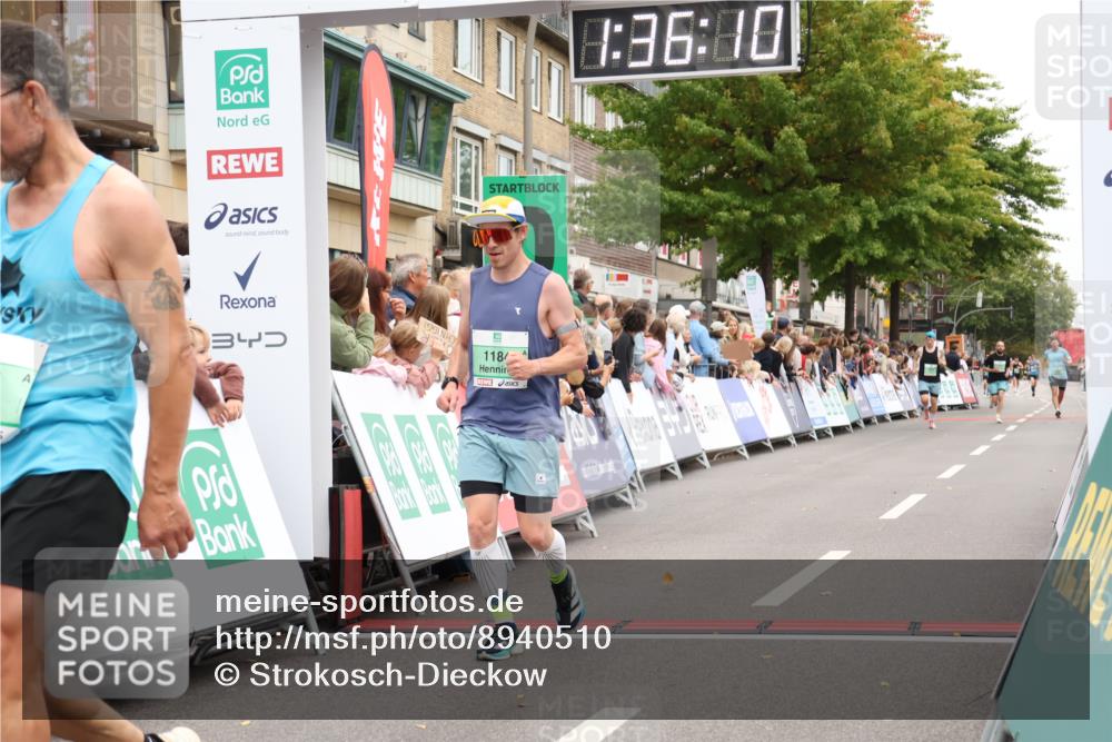 21.09.2025 - PSD Bank Halbmarathon Strokosch-Dieckow http://msf.ph/oto/8940510 21.09.2025 11:35:33 Ziel 1184, 1454, 1980, 1988, 2034 meine-sportfotos.de