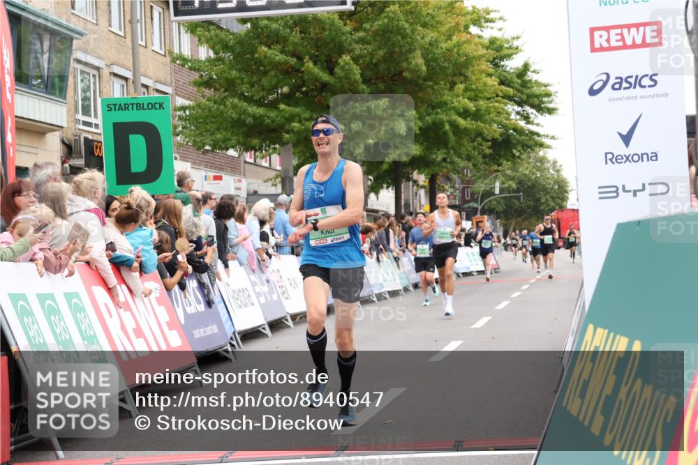 21.09.2025 - PSD Bank Halbmarathon Strokosch-Dieckow http://msf.ph/oto/8940547 21.09.2025 11:35:50 Ziel 1330, 1705, 1973, 1976 meine-sportfotos.de