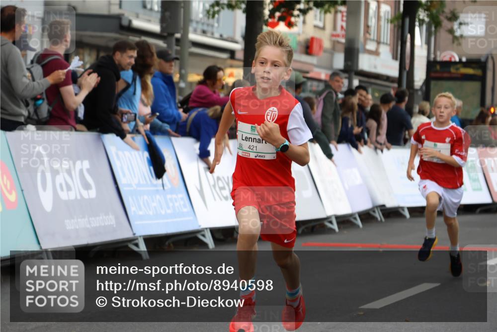 21.09.2025 - PSD Bank Halbmarathon Strokosch-Dieckow http://msf.ph/oto/8940598 21.09.2025 10:26:01 Ziel 106, 112, 115, 162, 302, 421, 444, 450 meine-sportfotos.de