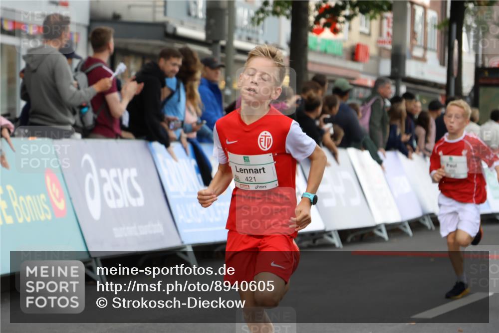21.09.2025 - PSD Bank Halbmarathon Strokosch-Dieckow http://msf.ph/oto/8940605 21.09.2025 10:26:01 Ziel 106, 112, 115, 162, 302, 421, 444, 450 meine-sportfotos.de
