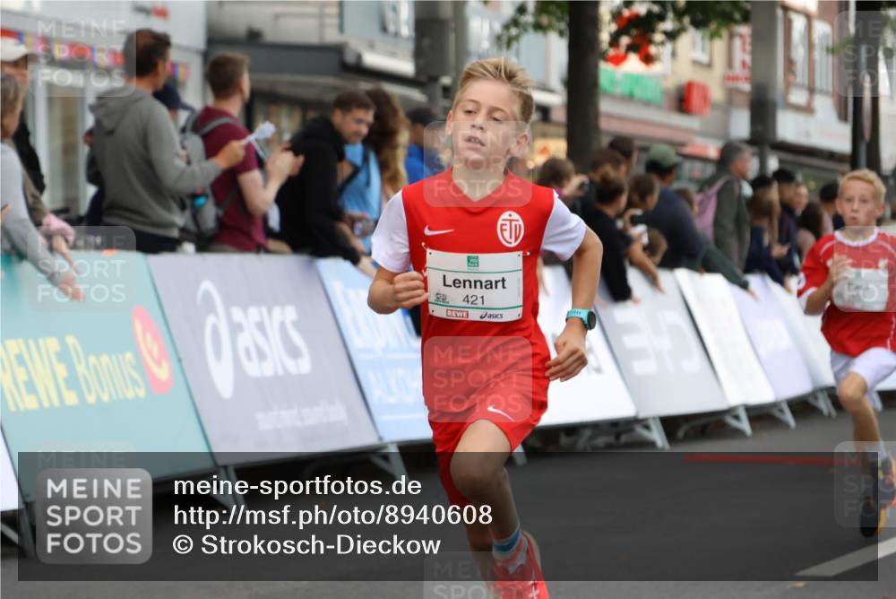 21.09.2025 - PSD Bank Halbmarathon Strokosch-Dieckow http://msf.ph/oto/8940608 21.09.2025 10:26:02 Ziel 106, 112, 115, 162, 302, 421, 444, 450 meine-sportfotos.de
