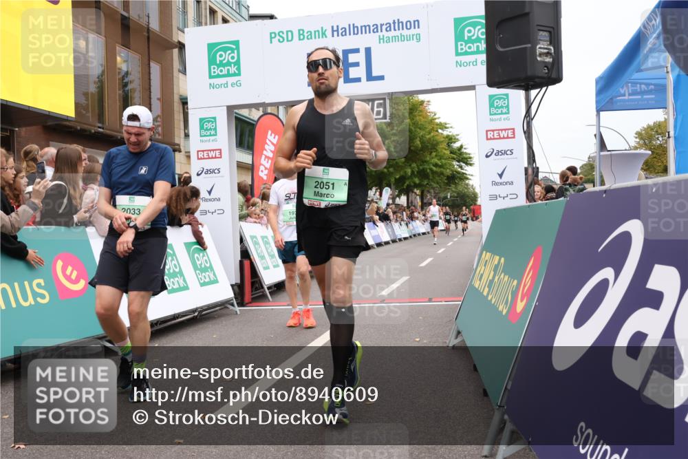 21.09.2025 - PSD Bank Halbmarathon Strokosch-Dieckow http://msf.ph/oto/8940609 21.09.2025 11:36:09 Ziel 1426, 1952, 1971, 2033, 2051 meine-sportfotos.de