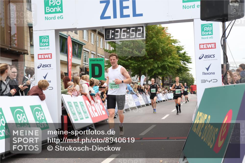 21.09.2025 - PSD Bank Halbmarathon Strokosch-Dieckow http://msf.ph/oto/8940619 21.09.2025 11:36:15 Ziel 1044, 1060, 1971, 2023, 2033, 2051 meine-sportfotos.de