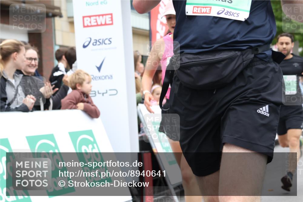 21.09.2025 - PSD Bank Halbmarathon Strokosch-Dieckow http://msf.ph/oto/8940641 21.09.2025 11:36:22 Ziel 1044, 1060, 1977, 2023, 2048, 2128 meine-sportfotos.de