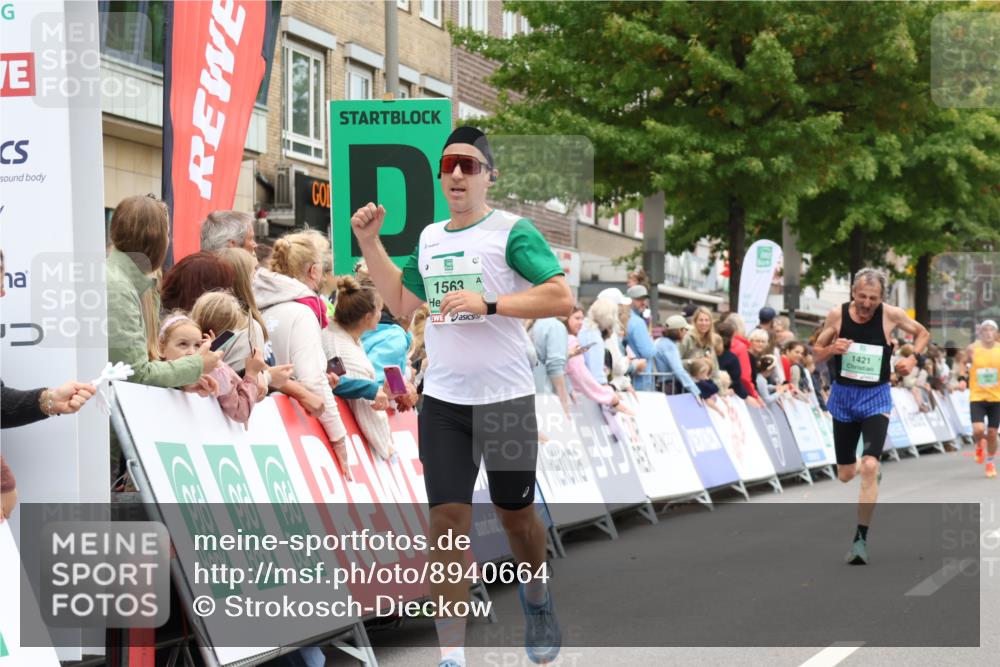 21.09.2025 - PSD Bank Halbmarathon Strokosch-Dieckow http://msf.ph/oto/8940664 21.09.2025 11:36:41 Ziel 1421, 1563, 2039 meine-sportfotos.de