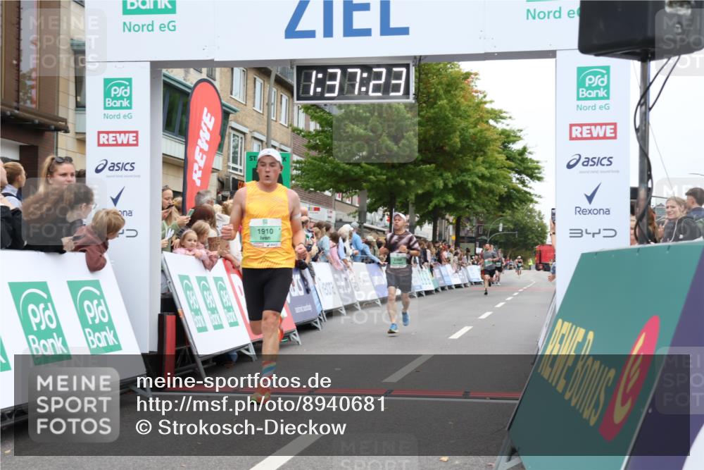 21.09.2025 - PSD Bank Halbmarathon Strokosch-Dieckow http://msf.ph/oto/8940681 21.09.2025 11:36:47 Ziel 1421, 1563, 1910, 2398 meine-sportfotos.de