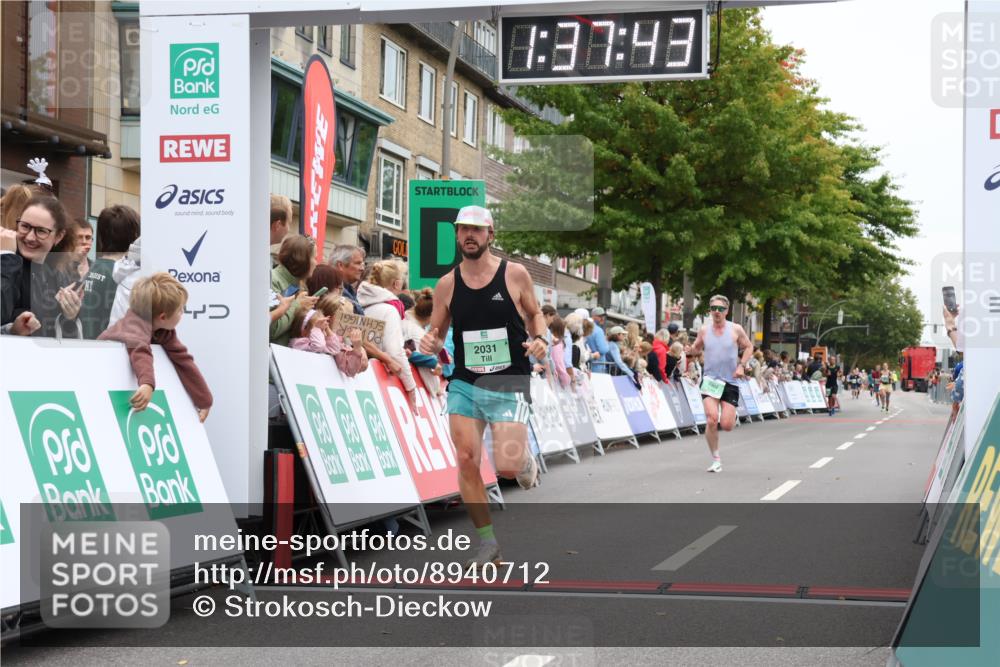 21.09.2025 - PSD Bank Halbmarathon Strokosch-Dieckow http://msf.ph/oto/8940712 21.09.2025 11:37:06 Ziel 1420, 1902, 2031 meine-sportfotos.de