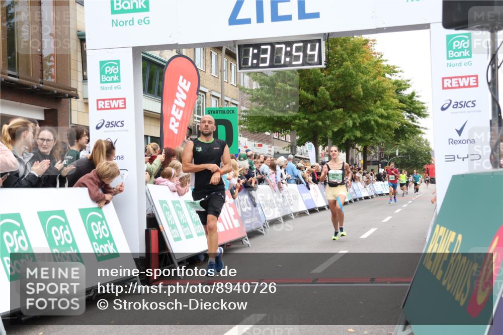 21.09.2025 - PSD Bank Halbmarathon Strokosch-Dieckow http://msf.ph/oto/8940726 21.09.2025 11:37:17 Ziel 1085, 2036 meine-sportfotos.de