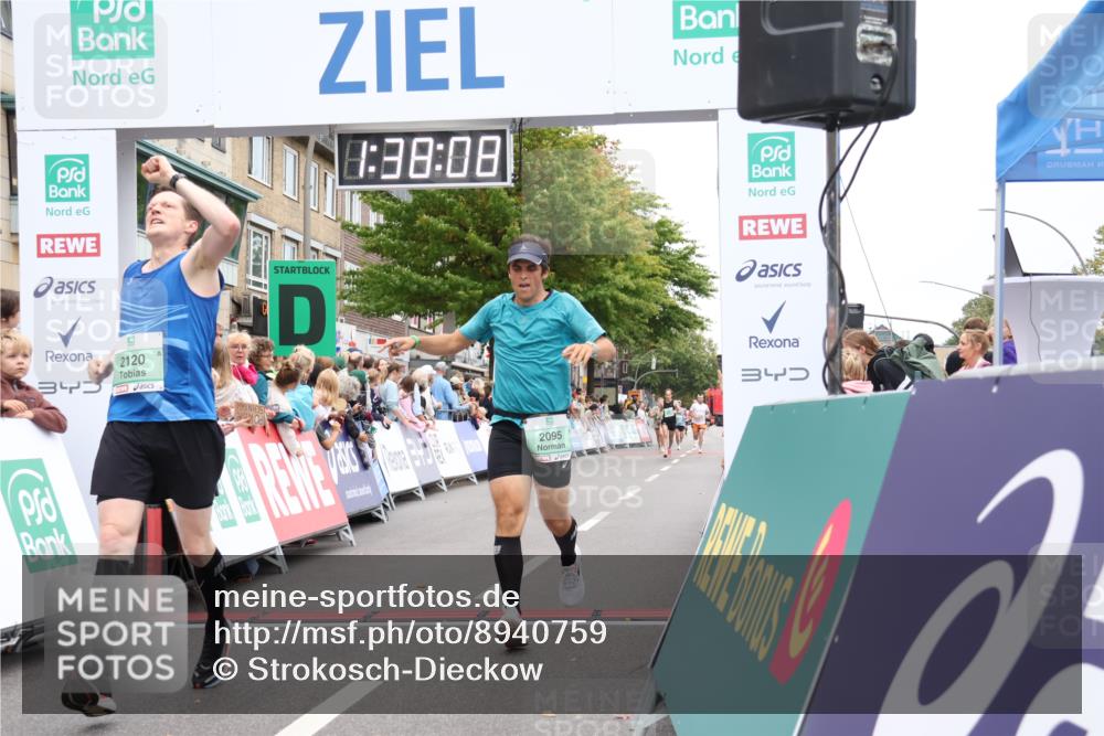 21.09.2025 - PSD Bank Halbmarathon Strokosch-Dieckow http://msf.ph/oto/8940759 21.09.2025 11:37:31 Ziel 1185, 1998, 2032, 2095, 2120 meine-sportfotos.de