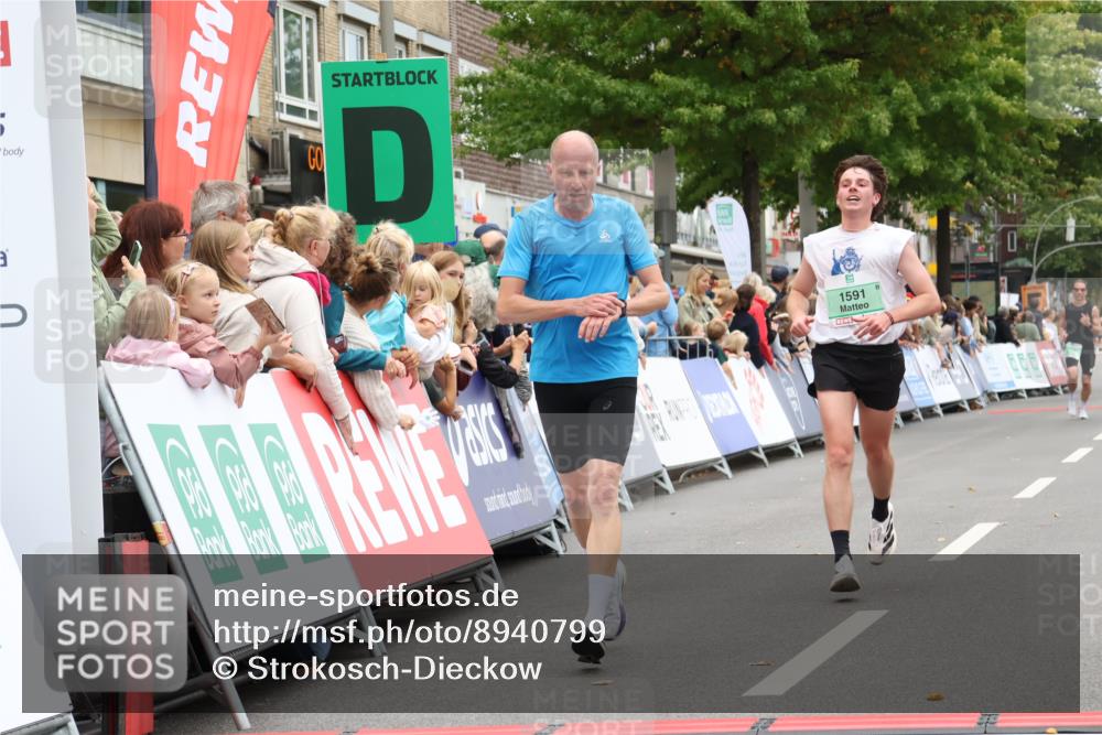 21.09.2025 - PSD Bank Halbmarathon Strokosch-Dieckow http://msf.ph/oto/8940799 21.09.2025 11:37:54 Ziel 1591, 1651, 2115 meine-sportfotos.de