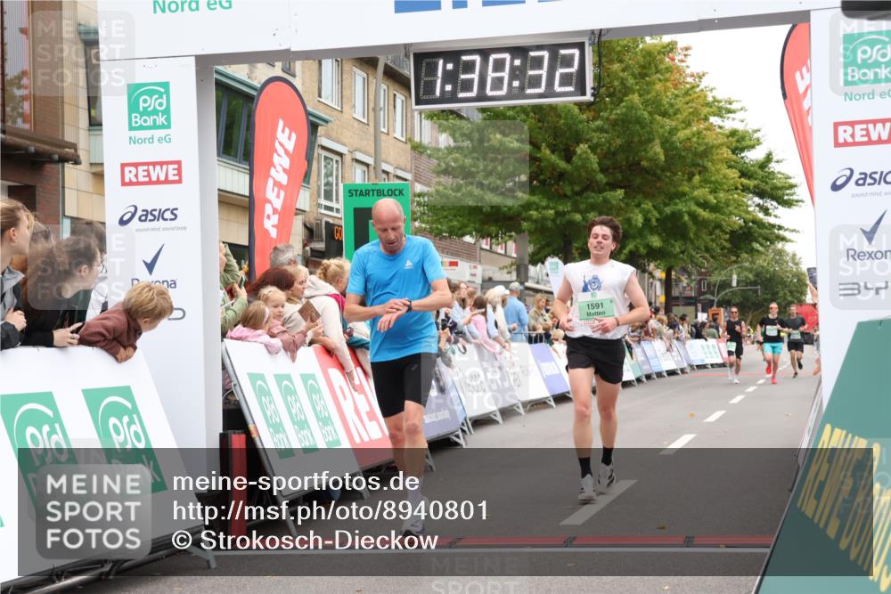 21.09.2025 - PSD Bank Halbmarathon Strokosch-Dieckow http://msf.ph/oto/8940801 21.09.2025 11:37:55 Ziel 1591, 1651, 2115 meine-sportfotos.de