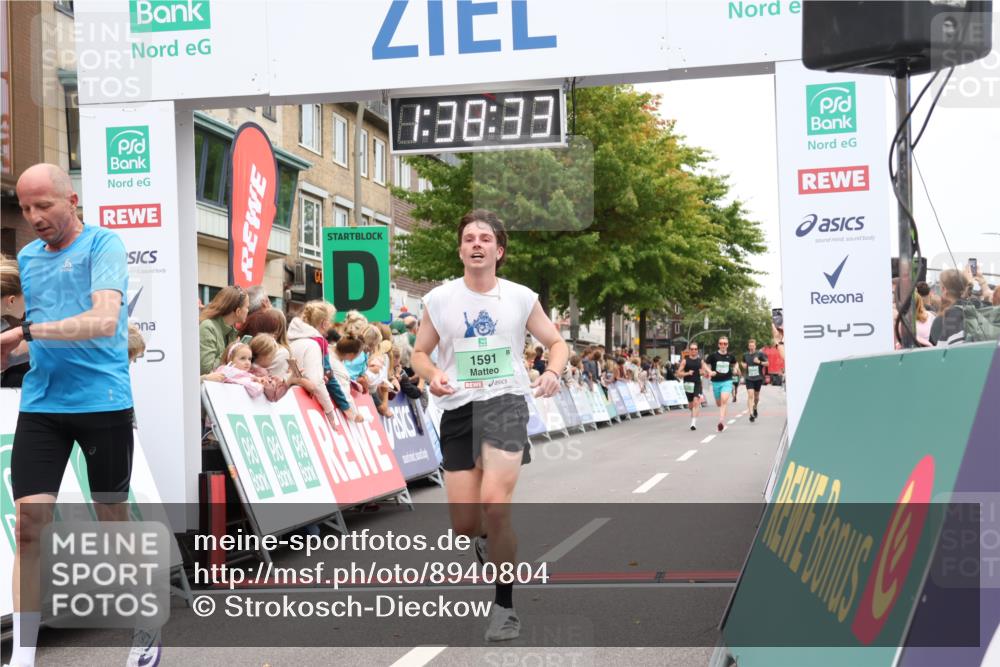 21.09.2025 - PSD Bank Halbmarathon Strokosch-Dieckow http://msf.ph/oto/8940804 21.09.2025 11:37:56 Ziel 1591, 1651, 2115 meine-sportfotos.de
