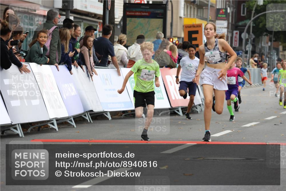 21.09.2025 - PSD Bank Halbmarathon Strokosch-Dieckow http://msf.ph/oto/8940816 21.09.2025 10:26:33 Ziel 111, 297, 347, 348, 379, 396 meine-sportfotos.de