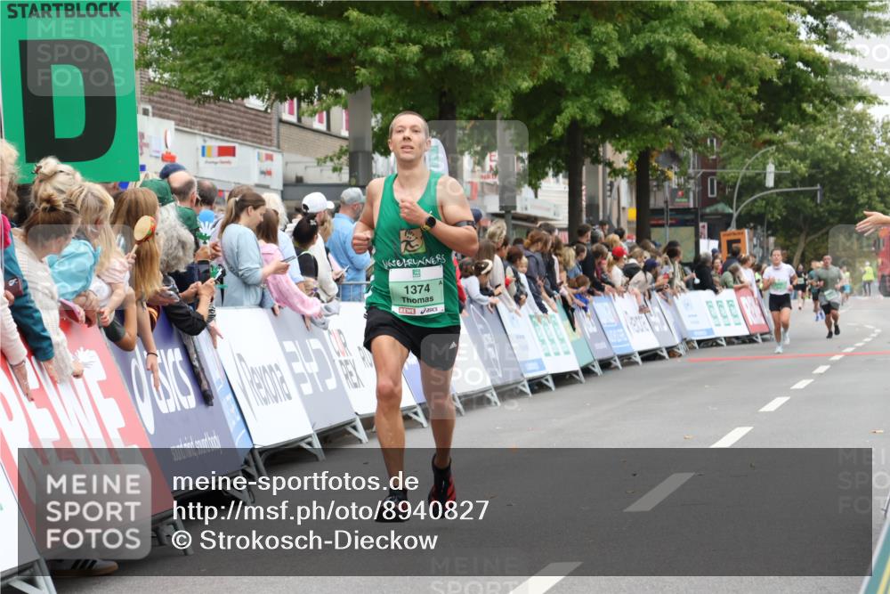 21.09.2025 - PSD Bank Halbmarathon Strokosch-Dieckow http://msf.ph/oto/8940827 21.09.2025 11:38:09 Ziel 1374, 1928, 3916, 3922 meine-sportfotos.de