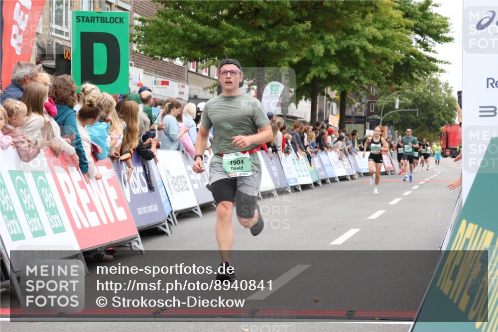 21.09.2025 - PSD Bank Halbmarathon Strokosch-Dieckow http://msf.ph/oto/8940841 21.09.2025 11:38:21 Ziel 1892, 1904 meine-sportfotos.de