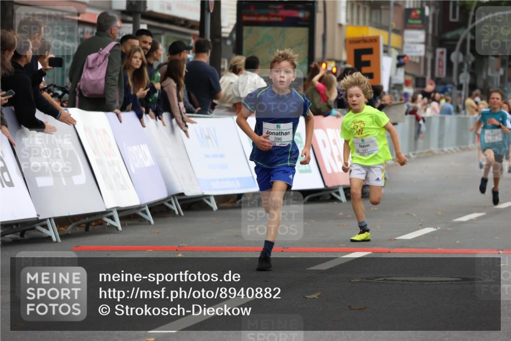 21.09.2025 - PSD Bank Halbmarathon Strokosch-Dieckow http://msf.ph/oto/8940882 21.09.2025 10:26:38 Ziel 111, 143, 297, 347, 348, 379, 396 meine-sportfotos.de