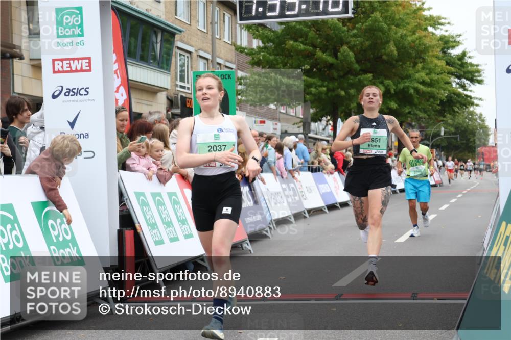 21.09.2025 - PSD Bank Halbmarathon Strokosch-Dieckow http://msf.ph/oto/8940883 21.09.2025 11:38:39 Ziel 1951, 1984, 2037, 2073, 2077, 2099, 2200 meine-sportfotos.de