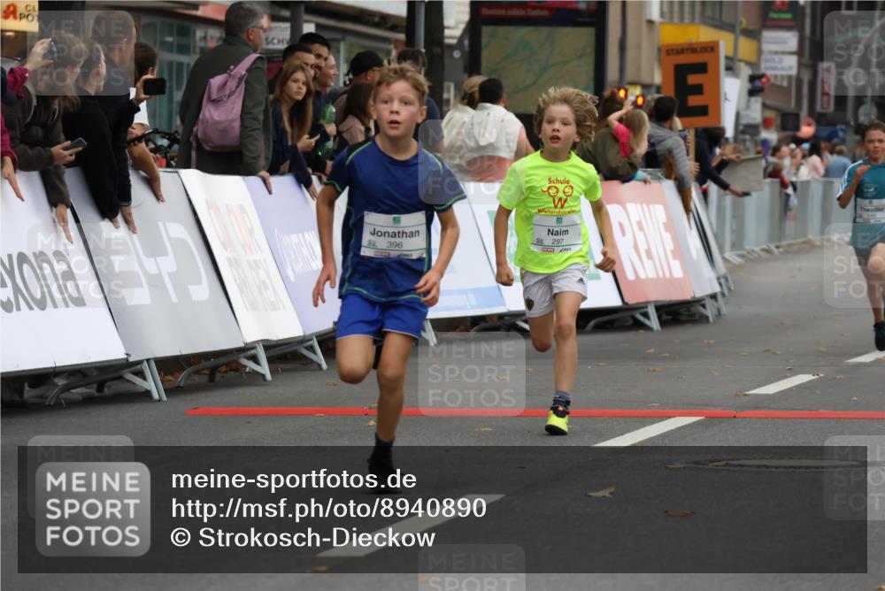 21.09.2025 - PSD Bank Halbmarathon Strokosch-Dieckow http://msf.ph/oto/8940890 21.09.2025 10:26:39 Ziel 111, 143, 152, 297, 347, 348, 379, 396 meine-sportfotos.de