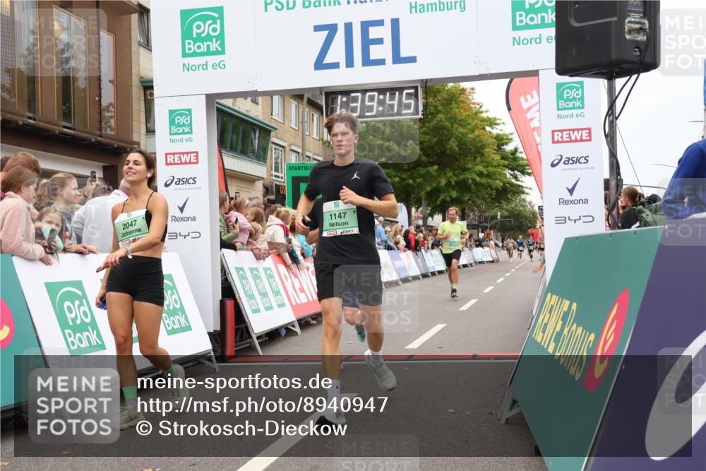 21.09.2025 - PSD Bank Halbmarathon Strokosch-Dieckow http://msf.ph/oto/8940947 21.09.2025 11:39:08 Ziel 1027, 1147, 1917, 2047, 2055, 2079, 2137 meine-sportfotos.de