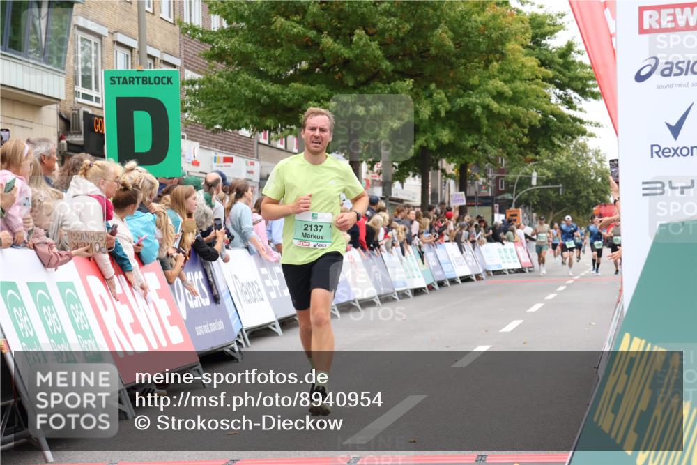 21.09.2025 - PSD Bank Halbmarathon Strokosch-Dieckow http://msf.ph/oto/8940954 21.09.2025 11:39:10 Ziel 1027, 1147, 1917, 2047, 2055, 2079, 2137 meine-sportfotos.de