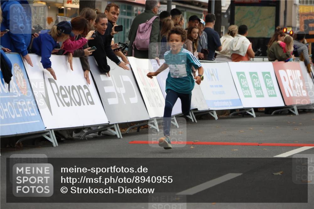 21.09.2025 - PSD Bank Halbmarathon Strokosch-Dieckow http://msf.ph/oto/8940955 21.09.2025 10:26:45 Ziel 111, 143, 152, 210, 283, 297, 360, 379, 396 meine-sportfotos.de