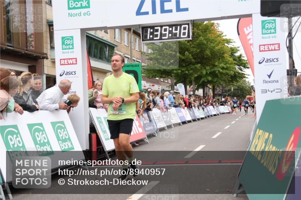 21.09.2025 - PSD Bank Halbmarathon Strokosch-Dieckow http://msf.ph/oto/8940957 21.09.2025 11:39:11 Ziel 1027, 1147, 1917, 2047, 2055, 2079, 2137 meine-sportfotos.de