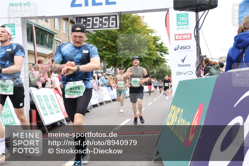 21.09.2025 - PSD Bank Halbmarathon Strokosch-Dieckow http://msf.ph/oto/8940979 21.09.2025 11:39:20 Ziel 1227, 2038, 2062, 2064, 2080, 2175 meine-sportfotos.de