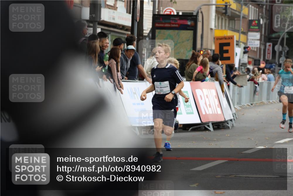 21.09.2025 - PSD Bank Halbmarathon Strokosch-Dieckow http://msf.ph/oto/8940982 21.09.2025 10:26:48 Ziel 143, 152, 209, 210, 222, 283, 297, 360, 396 meine-sportfotos.de