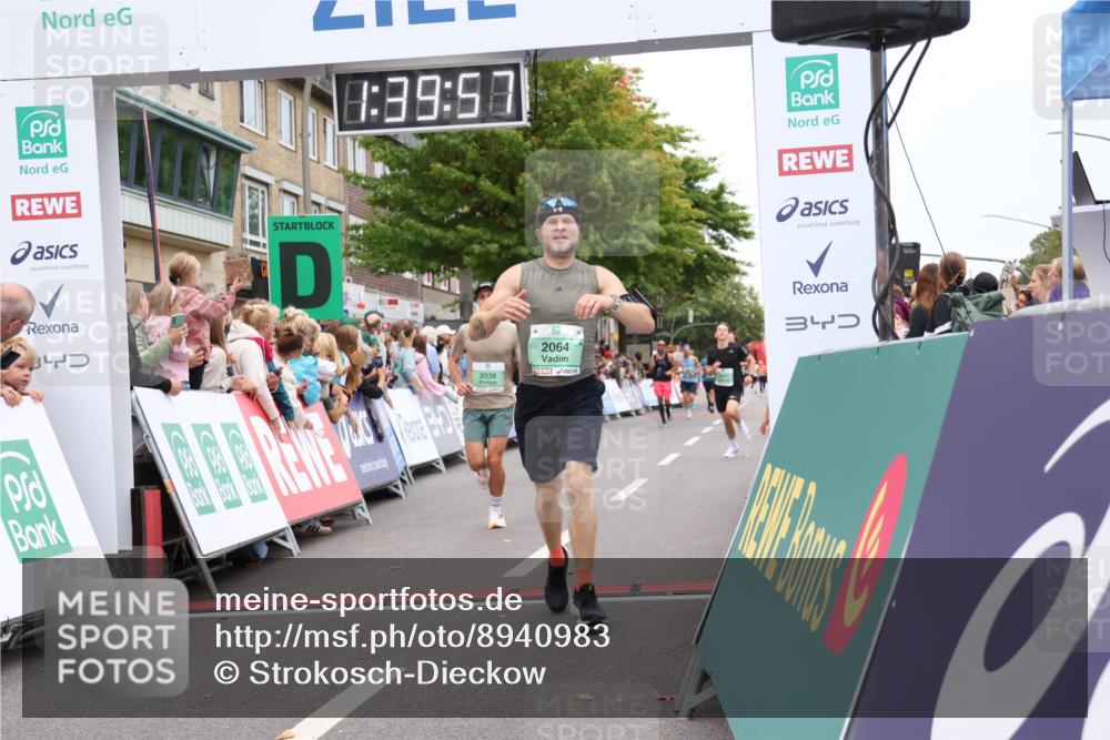 21.09.2025 - PSD Bank Halbmarathon Strokosch-Dieckow http://msf.ph/oto/8940983 21.09.2025 11:39:21 Ziel 1227, 2038, 2062, 2064, 2080, 2175 meine-sportfotos.de