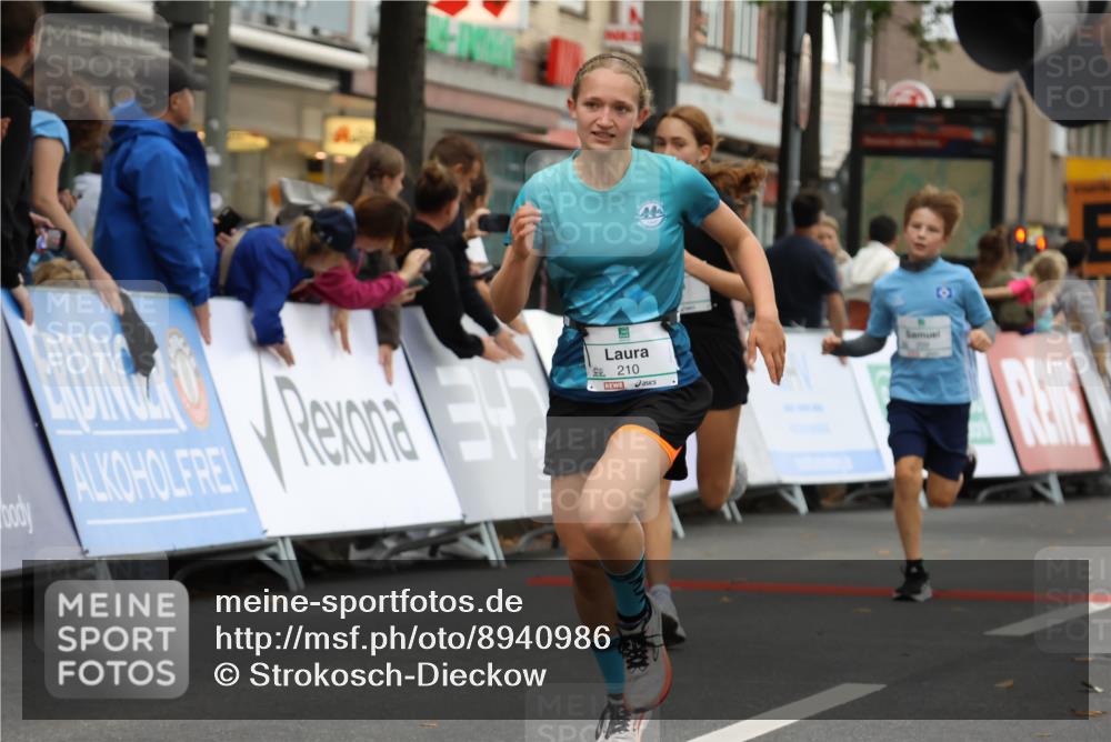 21.09.2025 - PSD Bank Halbmarathon Strokosch-Dieckow http://msf.ph/oto/8940986 21.09.2025 10:26:52 Ziel 143, 152, 209, 210, 222, 283, 360 meine-sportfotos.de