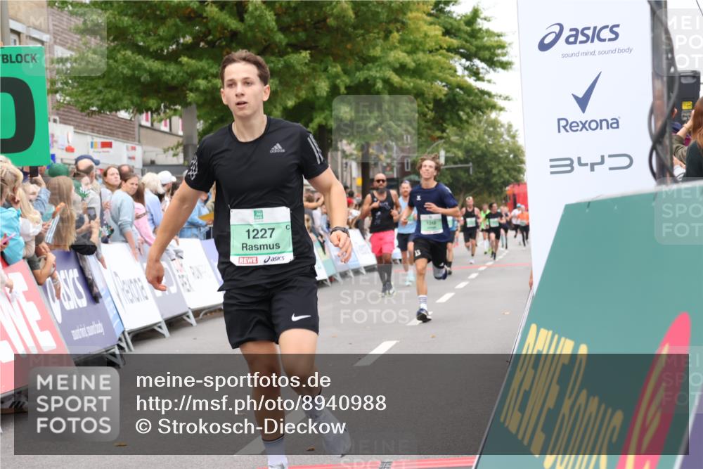 21.09.2025 - PSD Bank Halbmarathon Strokosch-Dieckow http://msf.ph/oto/8940988 21.09.2025 11:39:23 Ziel 1227, 1248, 2038, 2062, 2064, 2080, 2175 meine-sportfotos.de
