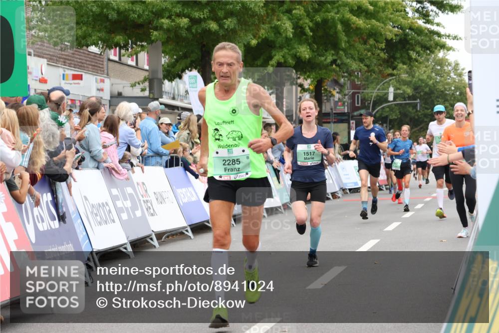 21.09.2025 - PSD Bank Halbmarathon Strokosch-Dieckow http://msf.ph/oto/8941024 21.09.2025 11:39:37 Ziel 1110, 1416, 1517, 1901, 2285, 2336, 4055 meine-sportfotos.de