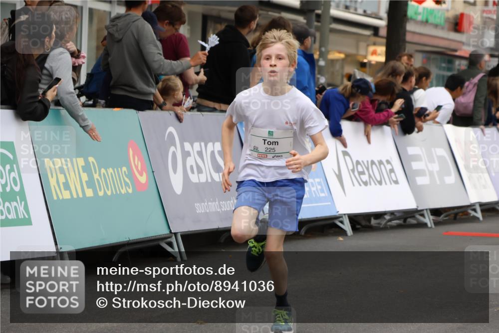 21.09.2025 - PSD Bank Halbmarathon Strokosch-Dieckow http://msf.ph/oto/8941036 21.09.2025 10:27:03 Ziel 209, 225, 358 meine-sportfotos.de