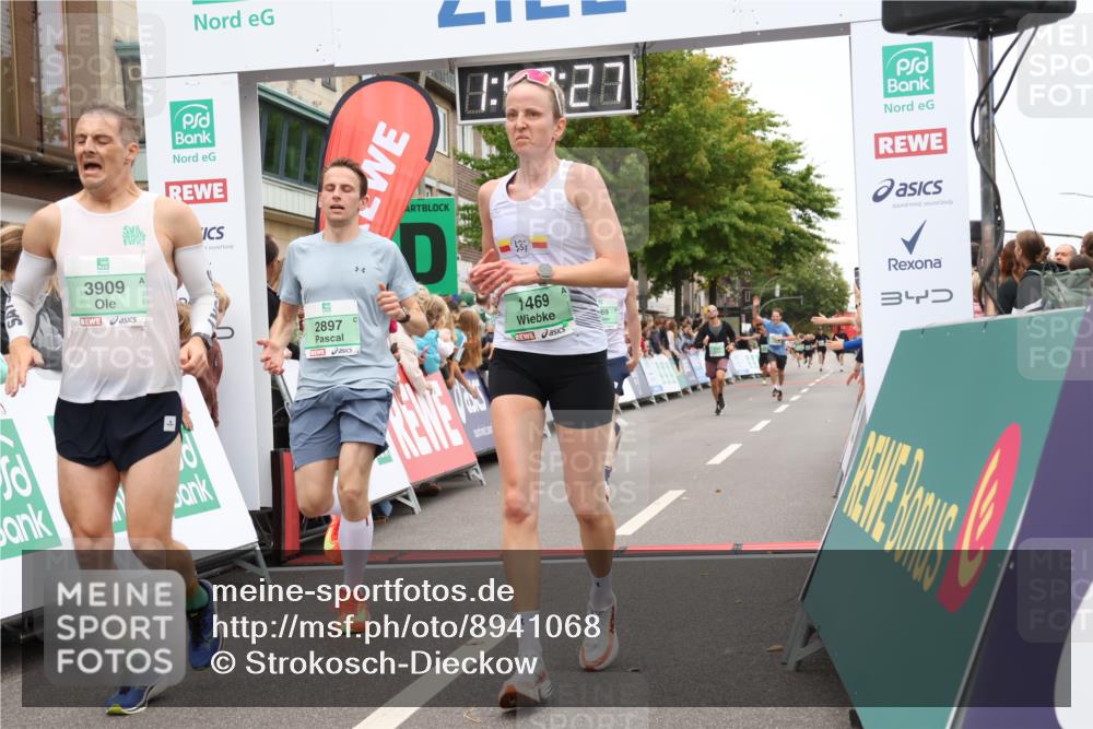 21.09.2025 - PSD Bank Halbmarathon Strokosch-Dieckow http://msf.ph/oto/8941068 21.09.2025 11:39:51 Ziel 1469, 1483, 1960, 1970, 2059, 2069, 2579, 2897, 3909 meine-sportfotos.de