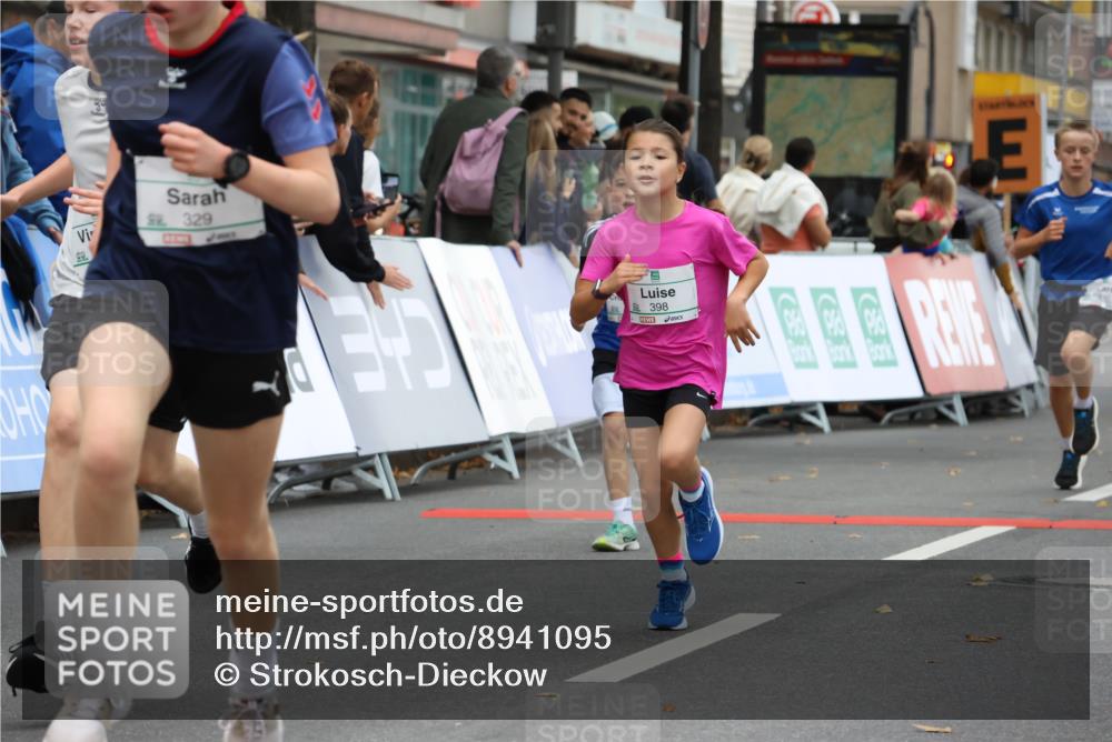 21.09.2025 - PSD Bank Halbmarathon Strokosch-Dieckow http://msf.ph/oto/8941095 21.09.2025 10:27:16 Ziel 128, 239, 242, 298, 329, 330, 398 meine-sportfotos.de
