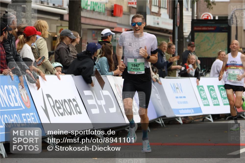21.09.2025 - PSD Bank Halbmarathon Strokosch-Dieckow http://msf.ph/oto/8941101 21.09.2025 11:24:13 Ziel 1088, 1667, 1847 meine-sportfotos.de