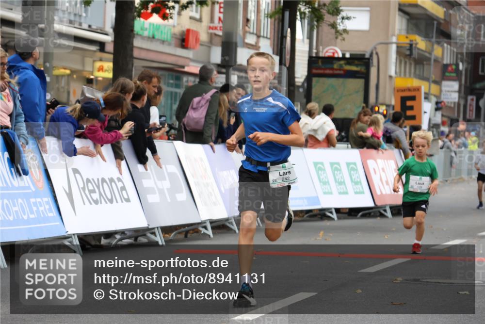 21.09.2025 - PSD Bank Halbmarathon Strokosch-Dieckow http://msf.ph/oto/8941131 21.09.2025 10:27:18 Ziel 128, 239, 242, 247, 292, 298, 329, 330, 398 meine-sportfotos.de