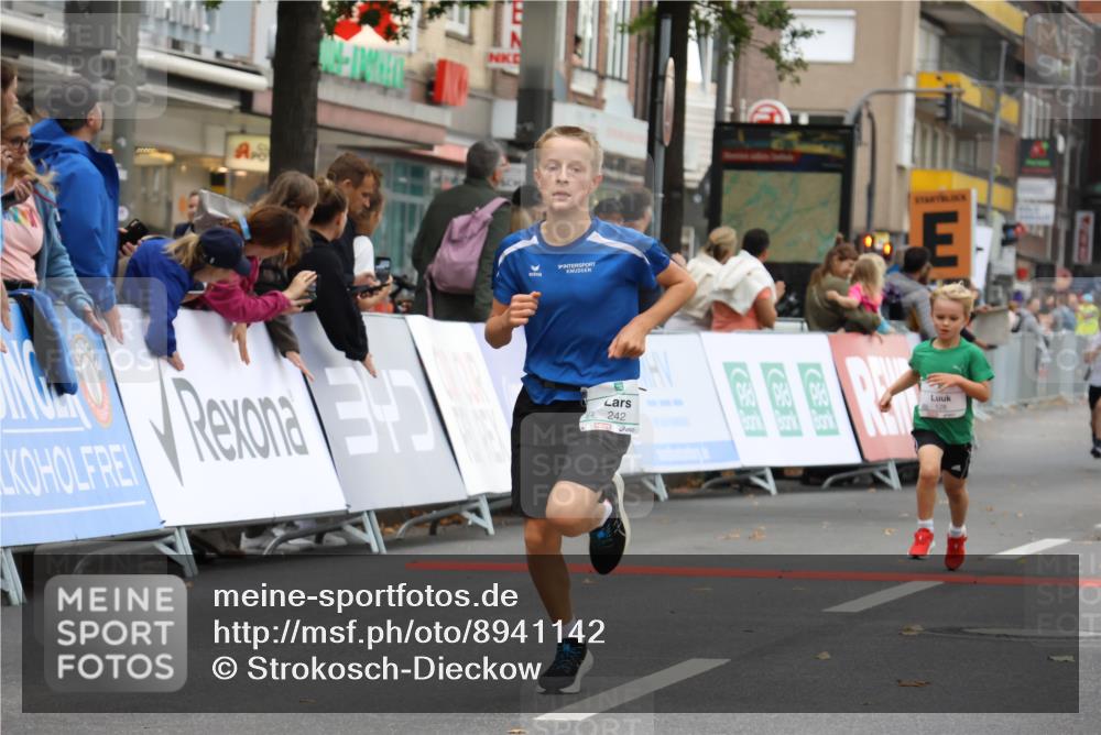 21.09.2025 - PSD Bank Halbmarathon Strokosch-Dieckow http://msf.ph/oto/8941142 21.09.2025 10:27:18 Ziel 128, 239, 242, 247, 292, 298, 329, 330, 398 meine-sportfotos.de