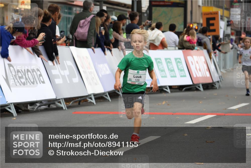 21.09.2025 - PSD Bank Halbmarathon Strokosch-Dieckow http://msf.ph/oto/8941155 21.09.2025 10:27:21 Ziel 101, 128, 239, 242, 247, 292, 298, 329, 330, 391, 398 meine-sportfotos.de