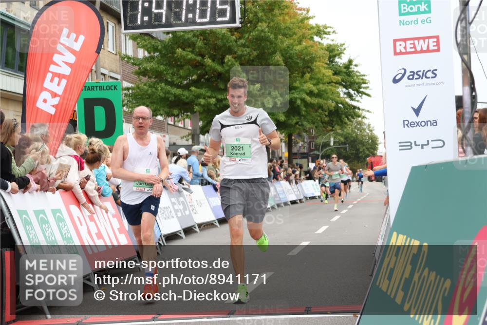 21.09.2025 - PSD Bank Halbmarathon Strokosch-Dieckow http://msf.ph/oto/8941171 21.09.2025 11:40:28 Ziel 1566, 1712, 1779, 2021 meine-sportfotos.de